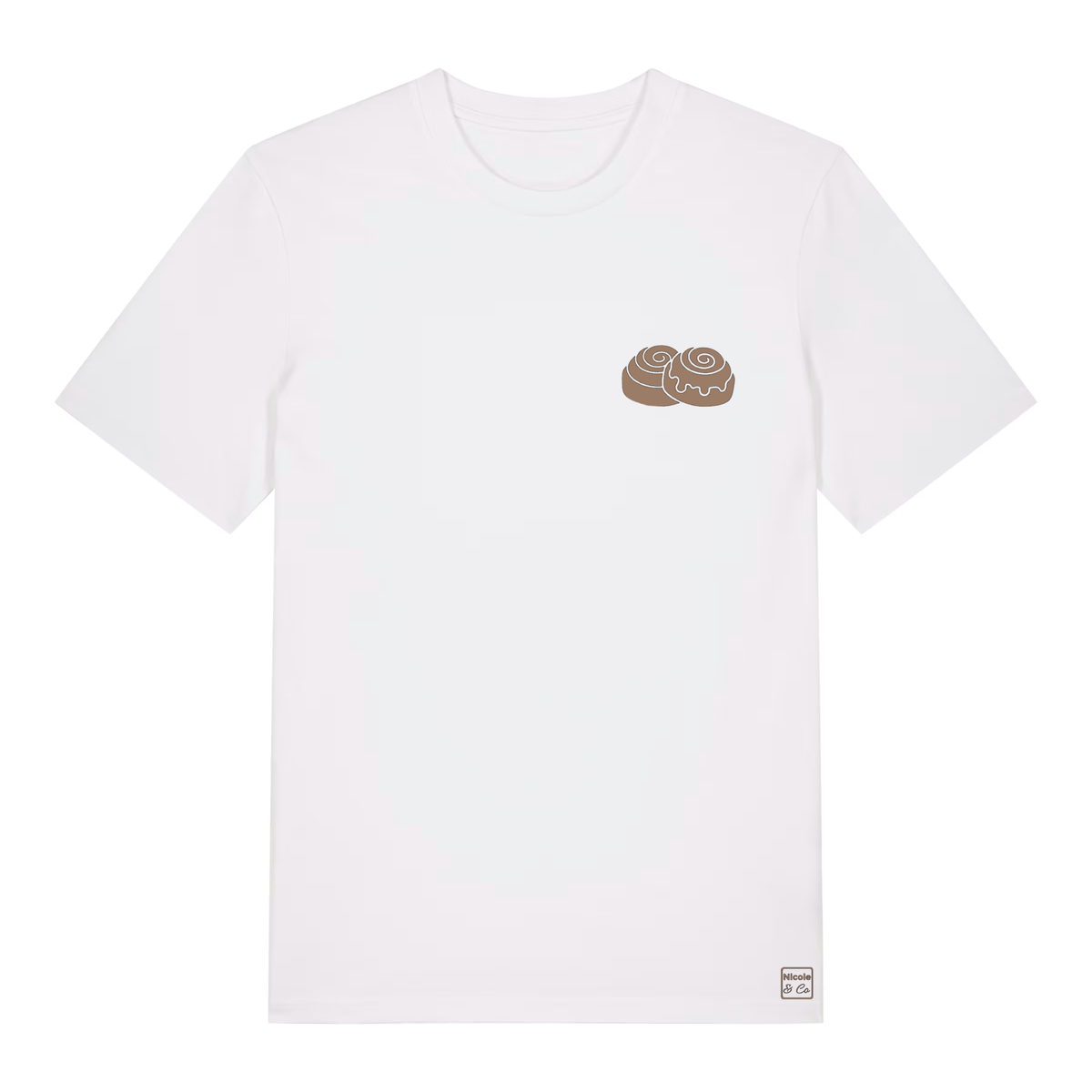 Weißes Bio-T-Shirt Vorderseite mit kleinem Zimtschneckenmotiv und Markenlogo